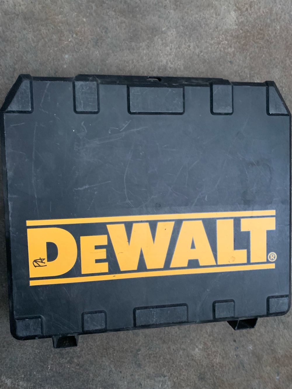 Dewalt 3/8 Cordless Drill DW927 (please read description)